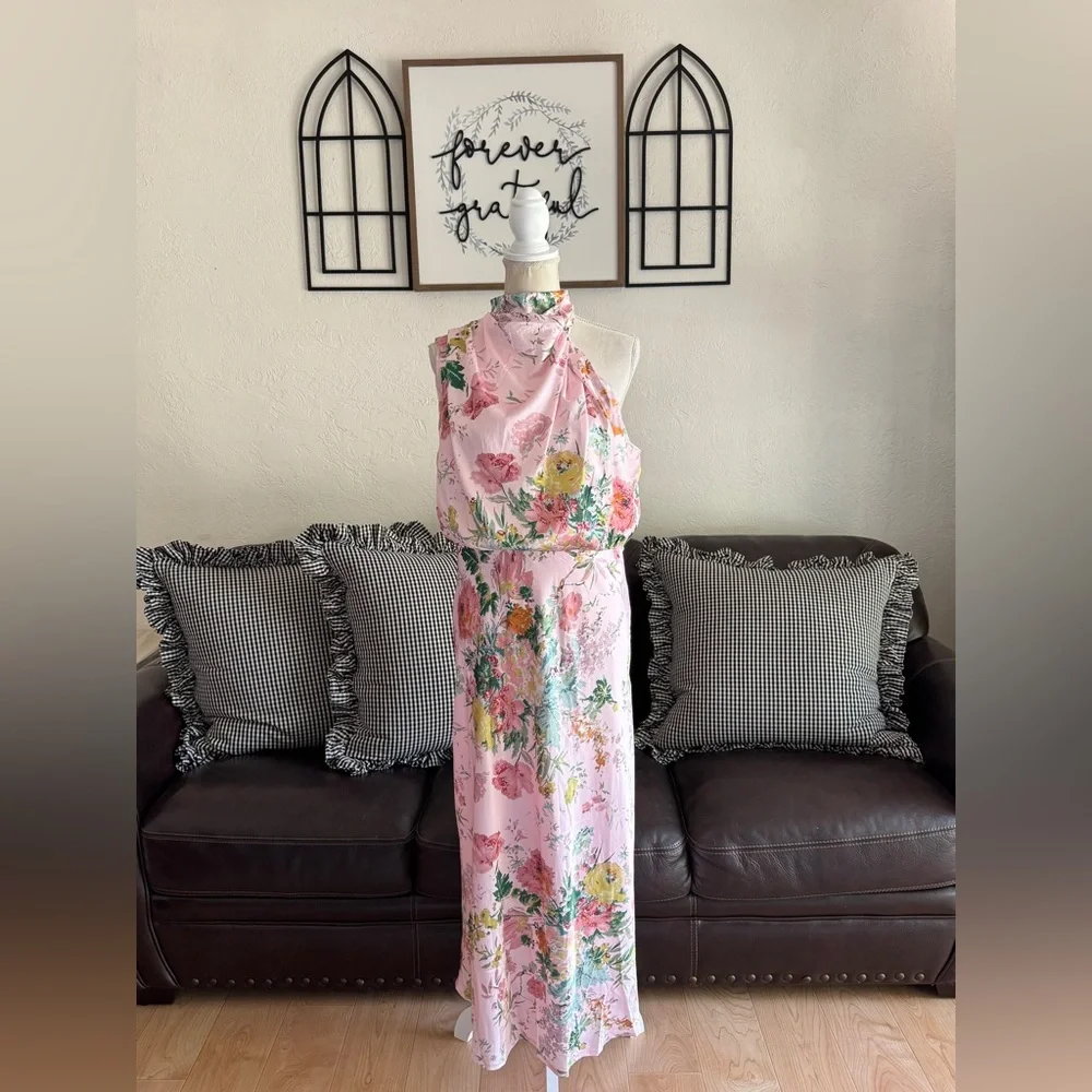 PETAL & PUP ANABELLE HALTER NECK MIDI DRESS - PINK FLORAL SIZE L - Picture 3 of 12